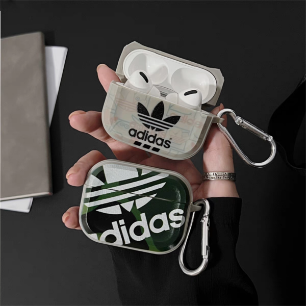 スポーツ風 アディダス Airpods 4/3/2 Pro収納ケース TPU つや消しイヤホンケース カラビナ付き adidasエアーポッズケース第四世代 大人 高校生 人気 通販